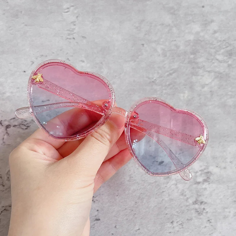 Fashion Brand Heart Kids Sunglasses 2024 New Children Cute Pink Cartoon Bee Sun Glasses Girls Boys Baby Gradient Eyewear
