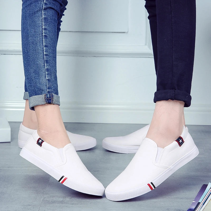 Men's Classic Canvas Casual Lazy Shoes Moccasin Fashion Slip on Loafer Washed Vulcanized Flat Shoes Zapatillas Hombre